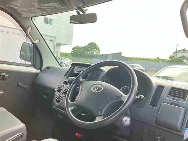 2015 Toyota TownAce Van DX auction photo 3