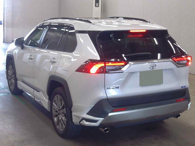 2024 Toyota RAV4 G Zパッケージ 4WD auction photo 2