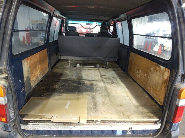 2001 Toyota Hiace Justlow DX GL auction photo 3