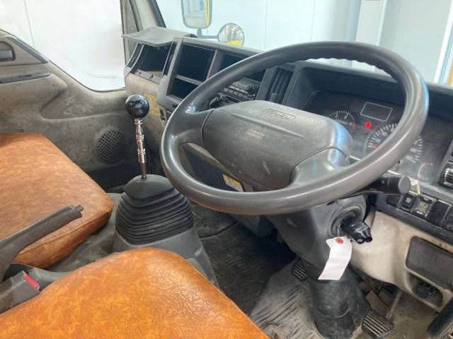 2007 Isuzu Elf 2-ton dump truck auction photo 2