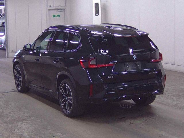 2023 BMW X1 XDRIV20D Mスポ 4WD auction photo 2