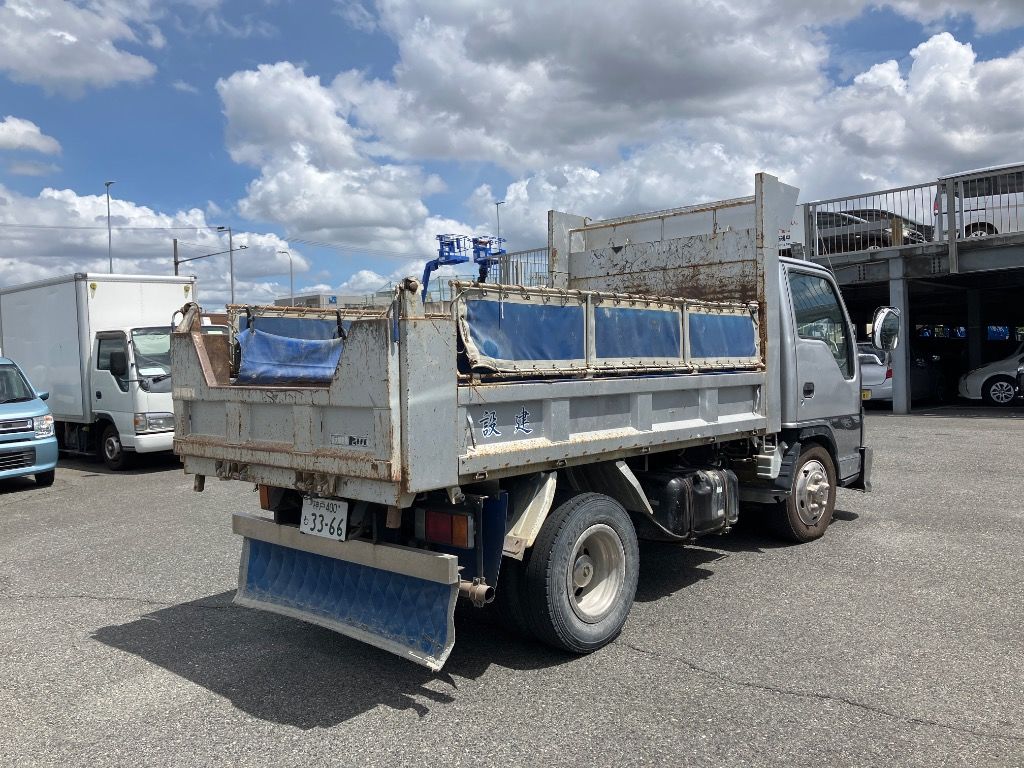 2005 Isuzu Elf 2-ton dump truck auction photo 4