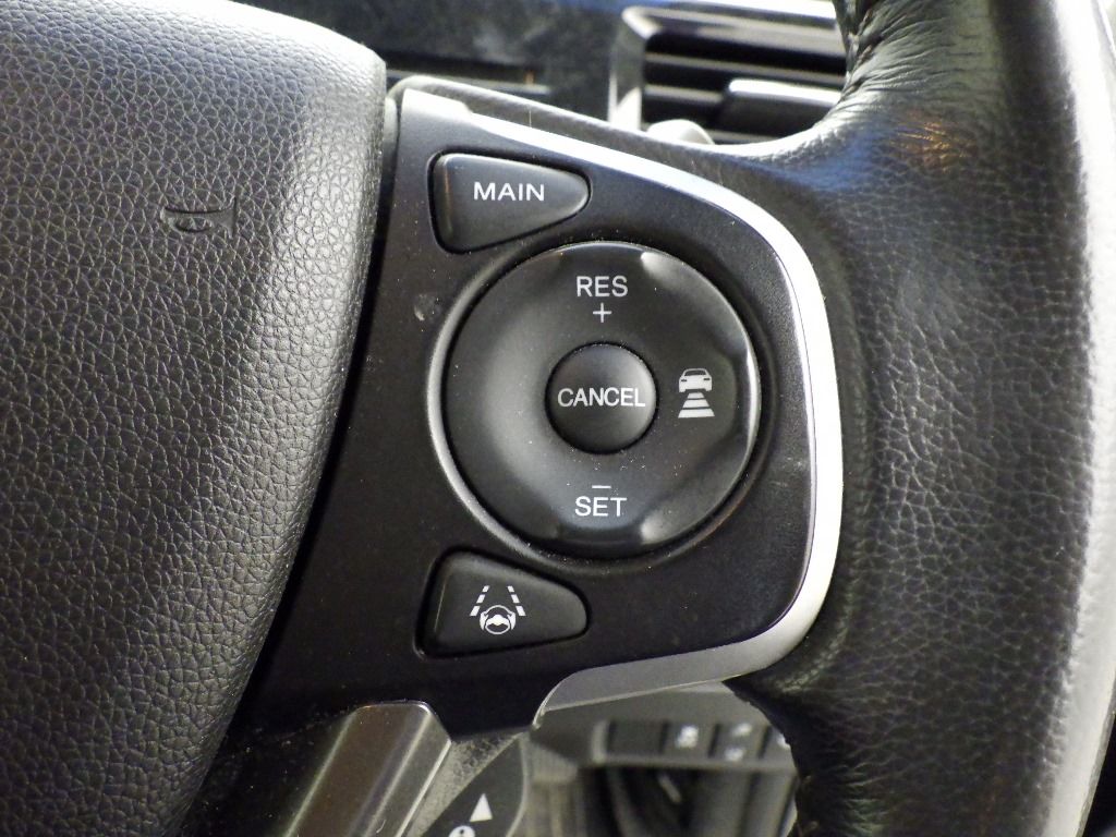 2020 Honda Stepwgn 4WD ホンダセンシング 8人 auction photo 8