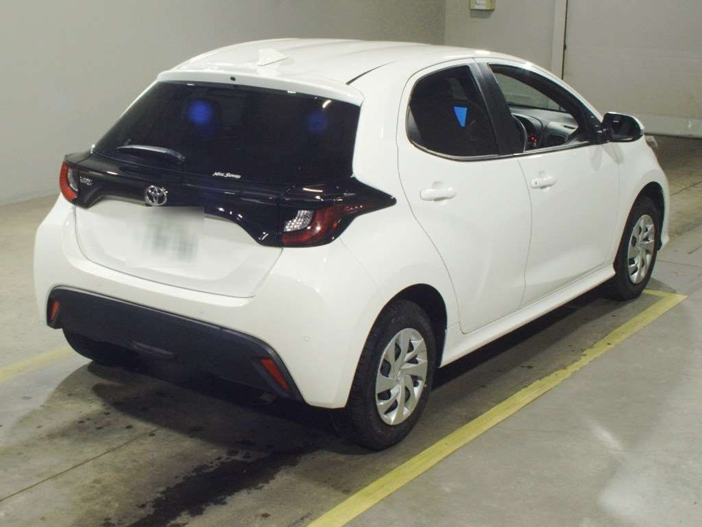 2024 Toyota Yaris X 4WD auction photo 2