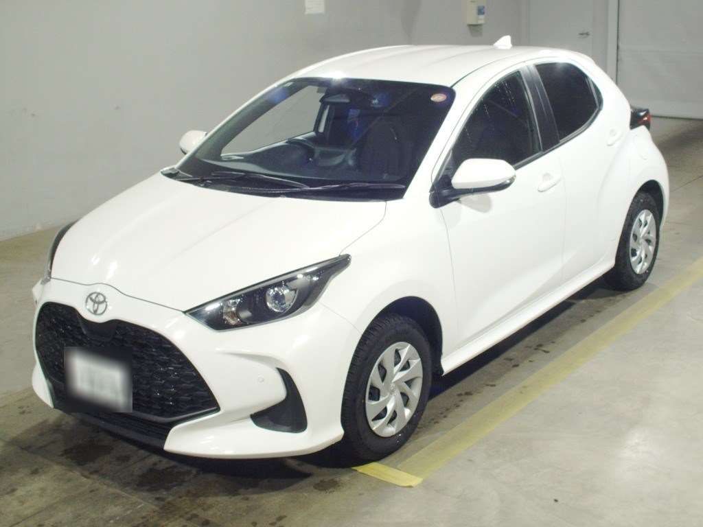 2024 Toyota Yaris X 4WD Japan auction vehicle