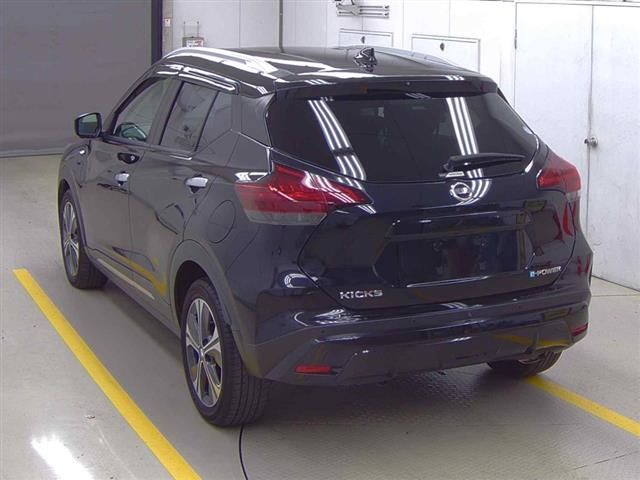 2022 Nissan Kicks X auction photo 2