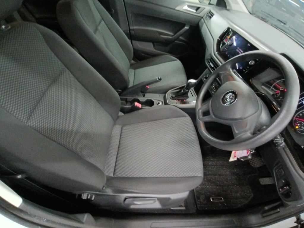 2018 Volkswagen VW ポロ TSIトレンドライン auction photo 10