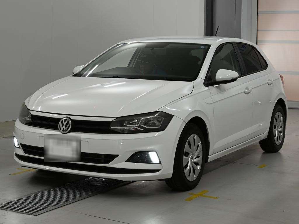 2018 Volkswagen VW ポロ TSIトレンドライン Japan auction vehicle