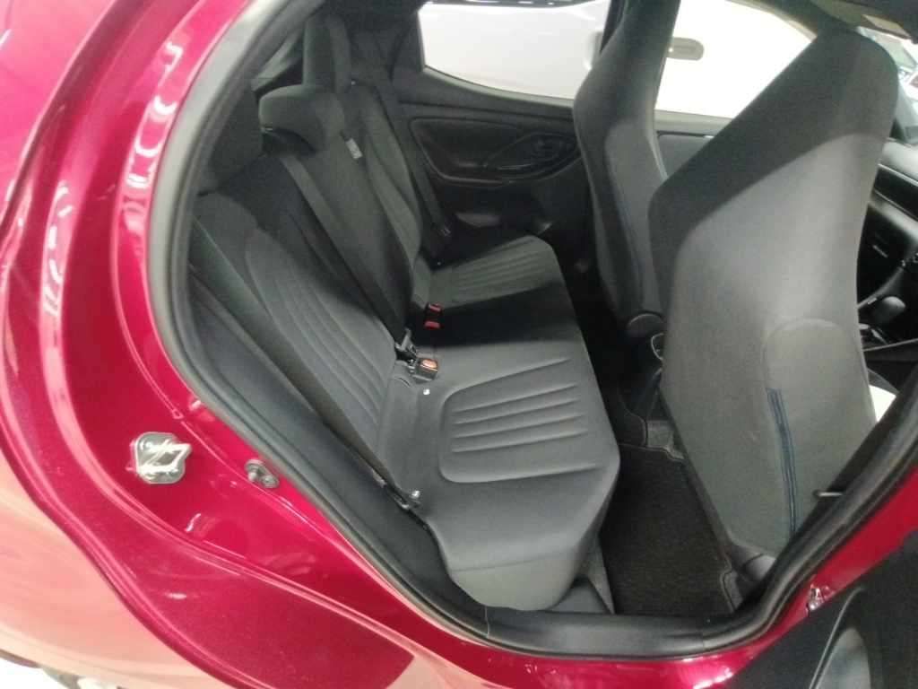 2022 Toyota Yaris G auction photo 12