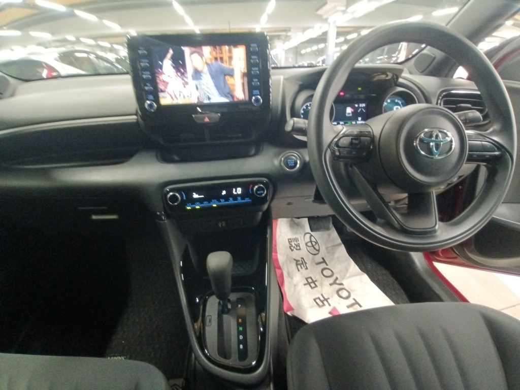 2022 Toyota Yaris G auction photo 11