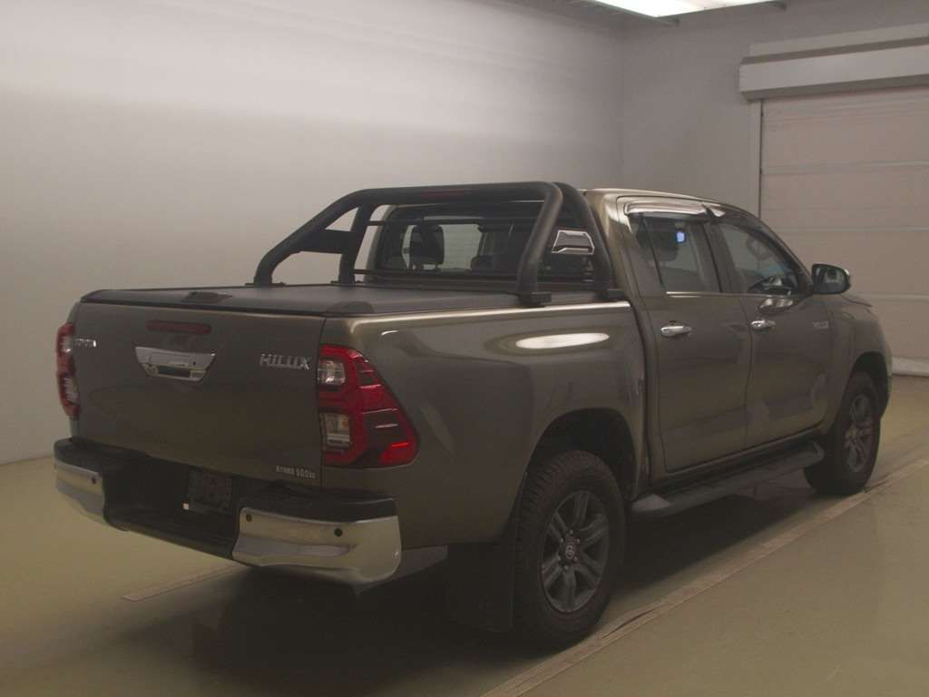 2023 Toyota Hilux Z 4WD auction photo 2