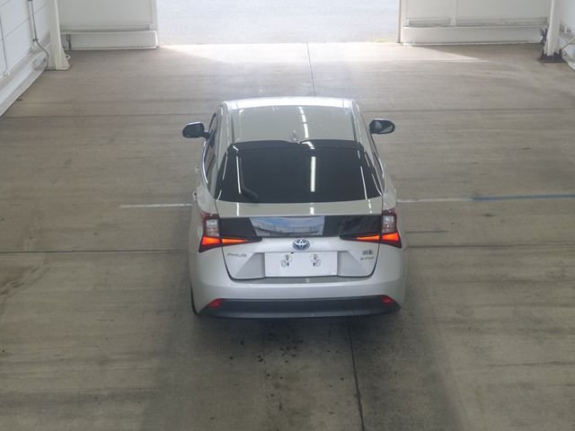 2021 Toyota Prius 4WD S auction photo 3