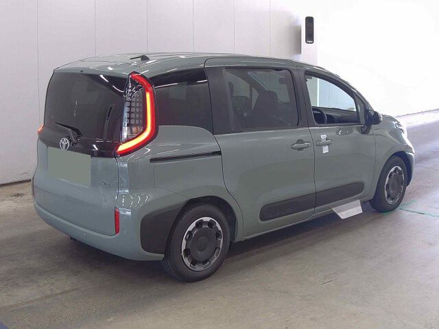 2026 Toyota Sienta ハイブリッドZ auction photo 5