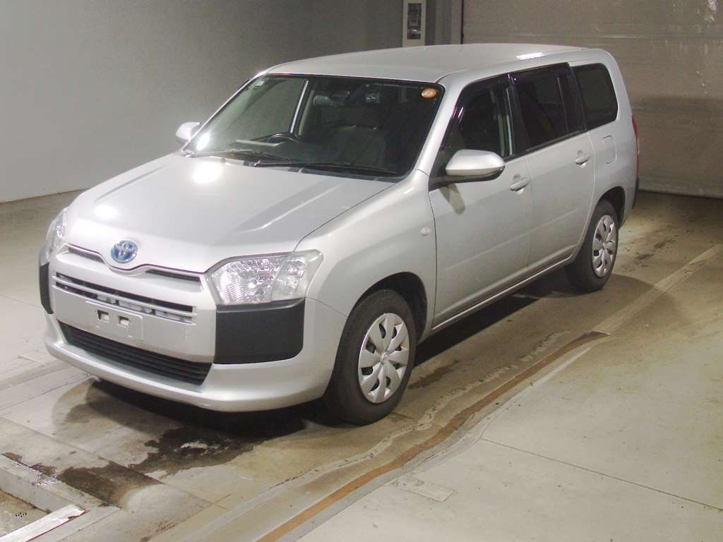 Japan Auction Vehicles 4 2021 Toyota Probox ハイブリッドF auction photo
