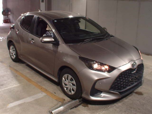 2024 Toyota Yaris X Japan auction vehicle