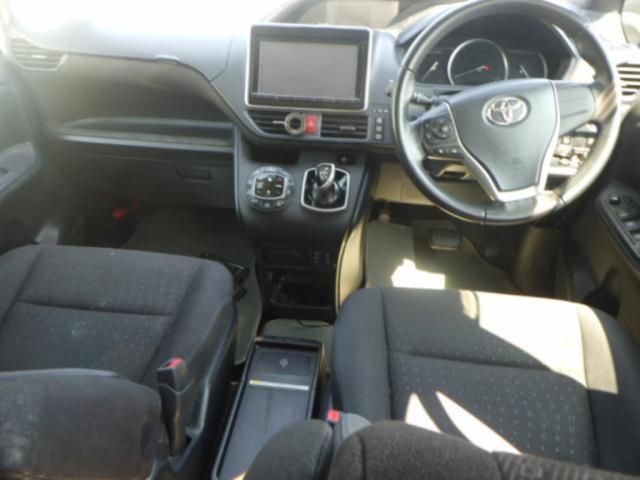 2014 Toyota Noah ハイブリッドG 9インチナビ auction photo 3