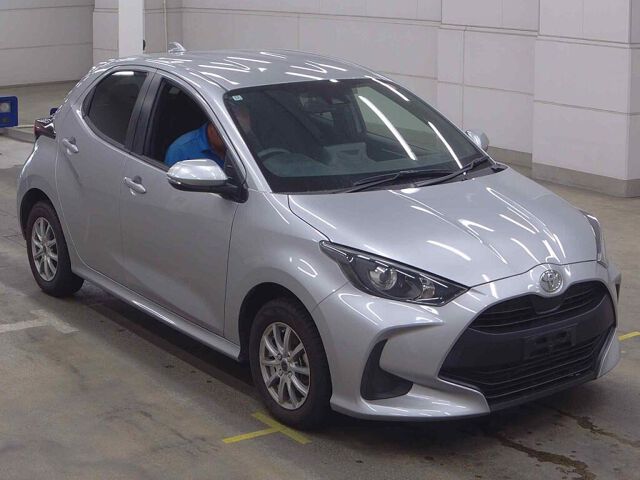 Japan Auction Vehicles 8 2022 Toyota Yaris X 4WD auction photo