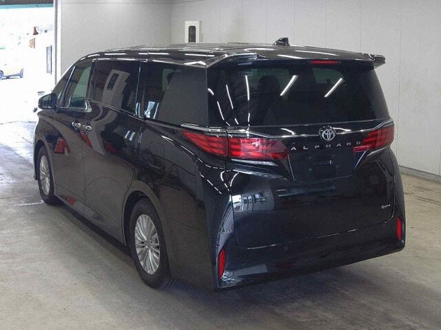 2025 Toyota Alphard X auction photo 2