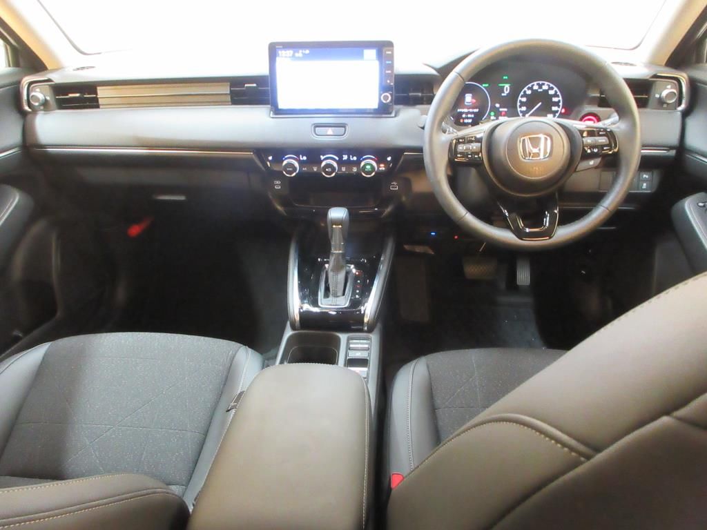 2025 Honda Vezel e:HEV Z auction photo 3