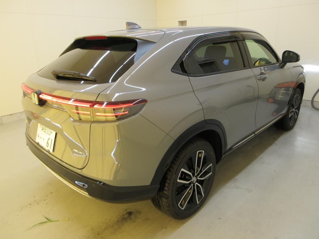 2025 Honda Vezel e:HEV Z auction photo 2