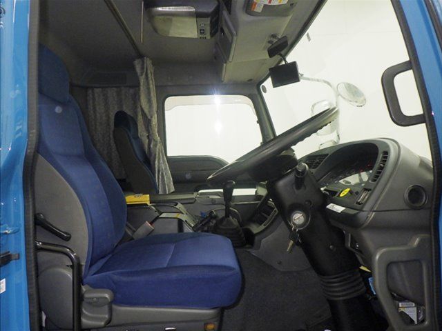 2011 Isuzu コンテナ専用車 auction photo 5