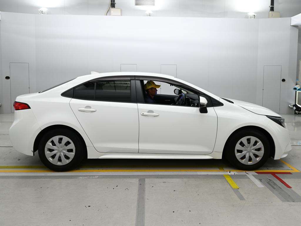 2023 Toyota Corolla ハイブリッド G auction photo 3