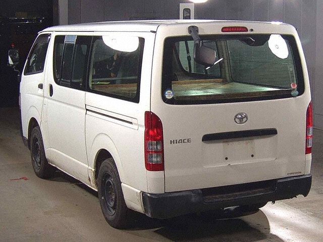 2010 Toyota Hiace ロングDX 4WD auction photo 2