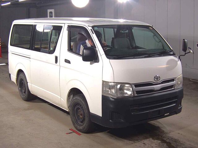 Japan Auction Vehicles 8 2010 Toyota Hiace ロングDX 4WD auction photo