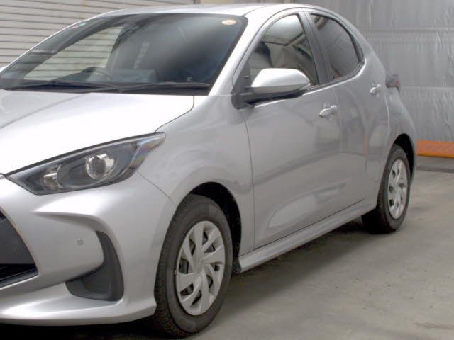 2022 Toyota Yaris X auction photo 4