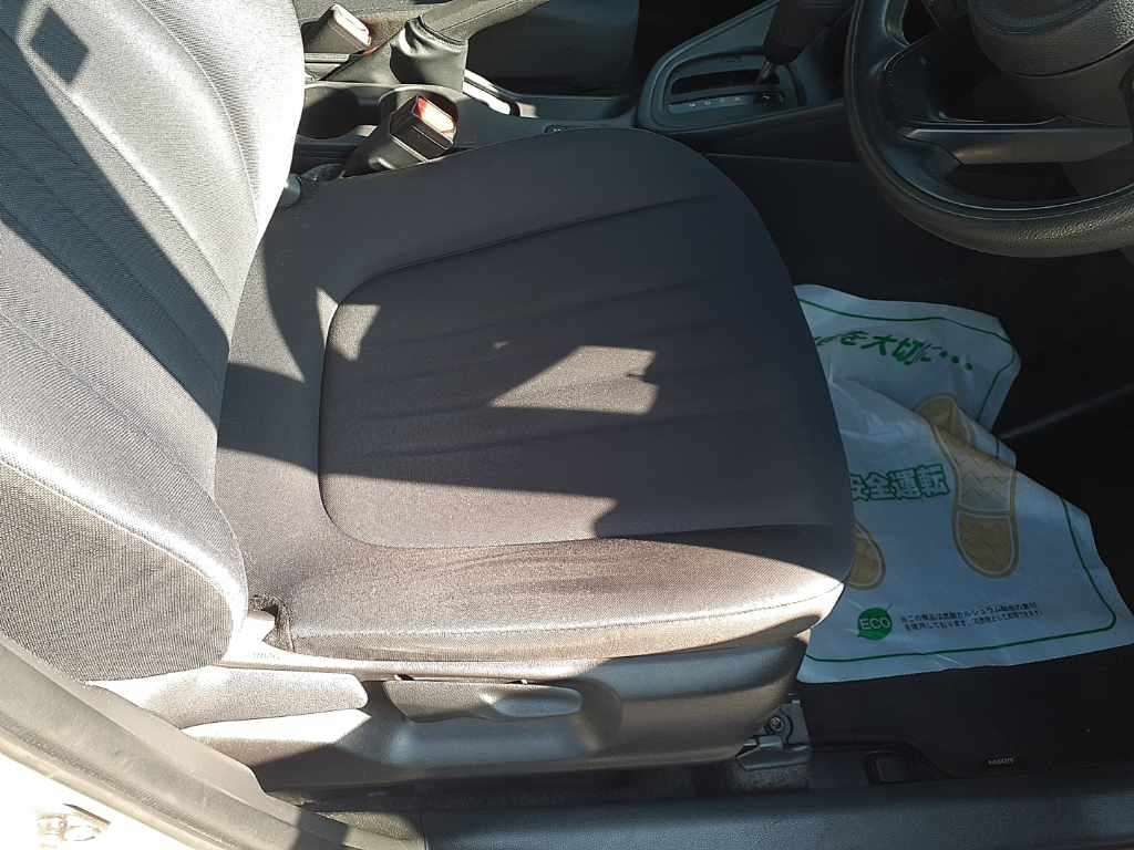 2021 Toyota Yaris ハイブリッドX auction photo 10