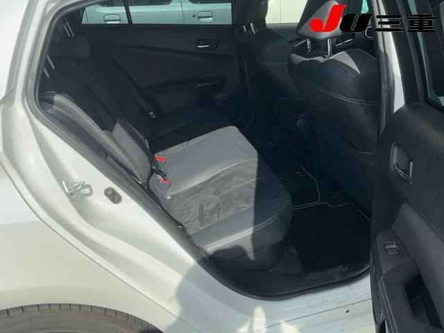 2020 Toyota Prius PHEV S GR Sport auction photo 5