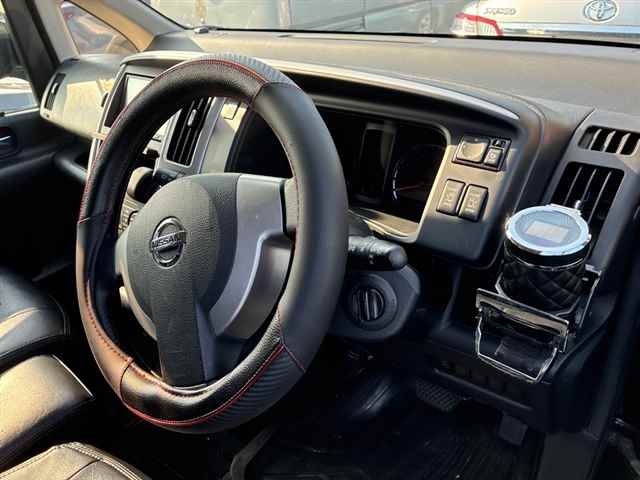2008 Nissan Serena ハイウェイスター auction photo 3
