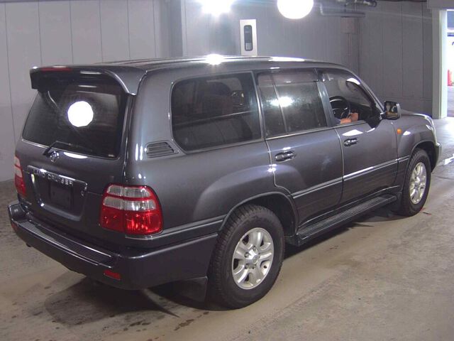 2003 Toyota Land Cruiser 100 VX Limited 4WD auction photo 5