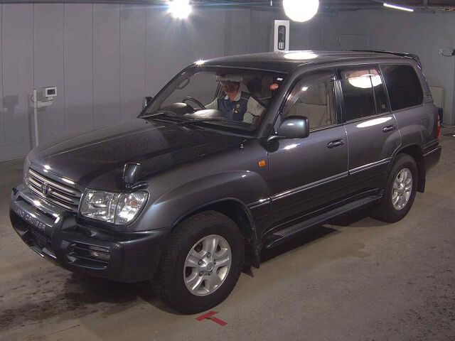 2003 Toyota Land Cruiser 100 VX Limited 4WD auction photo 4