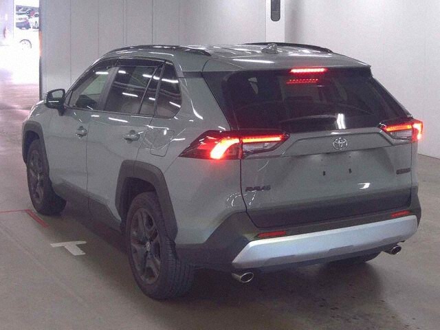 2025 Toyota RAV4 Adventure 4WD auction photo 2