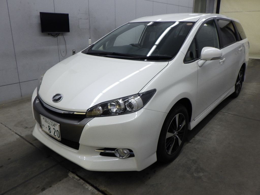 2014 Toyota Wish 1.8S auction photo 4