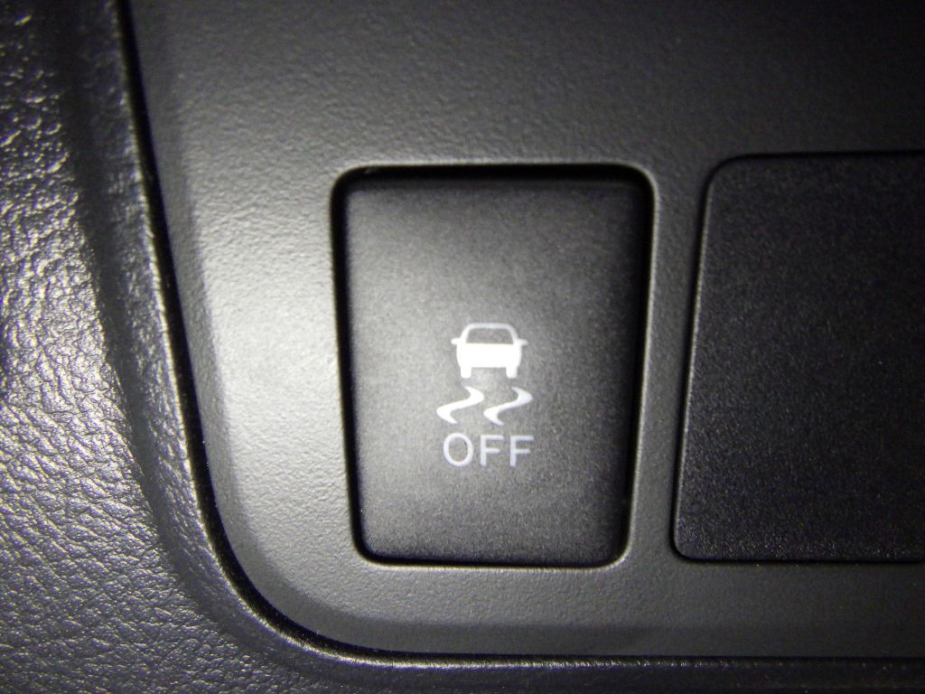2014 Toyota Wish 1.8S auction photo 8