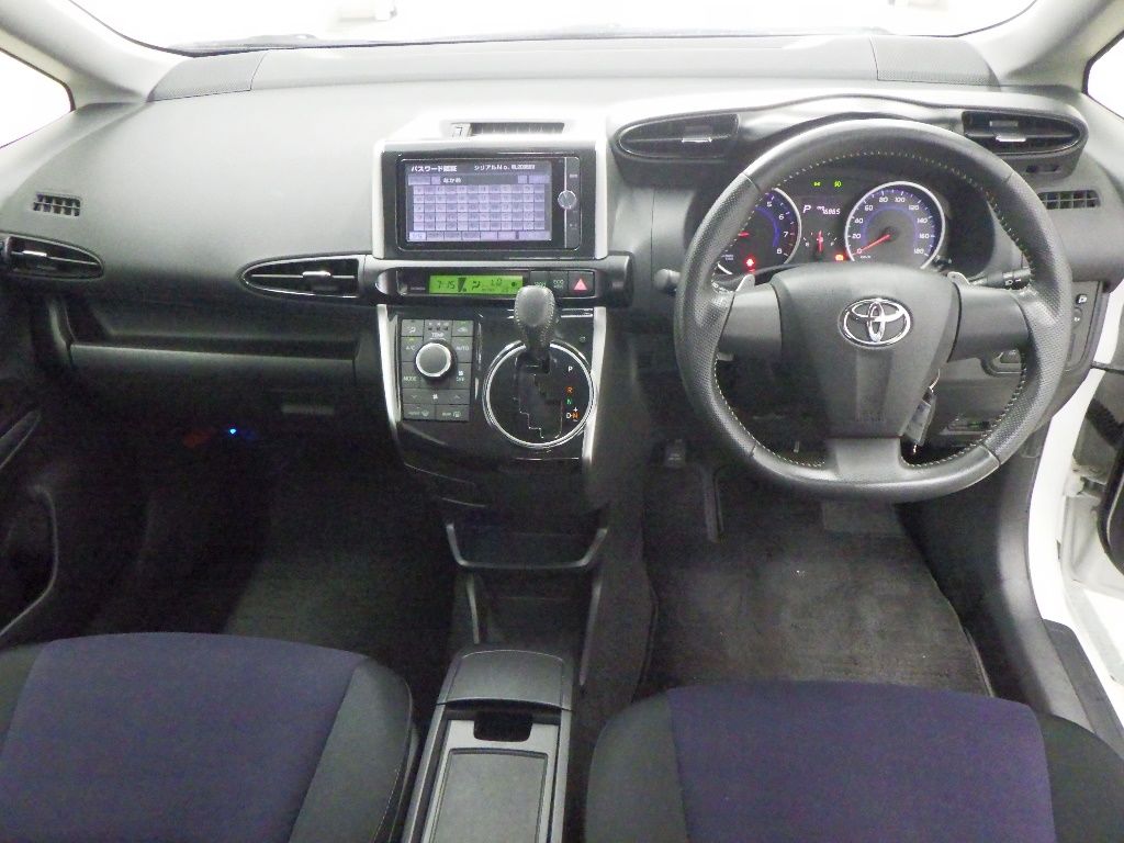 2014 Toyota Wish 1.8S auction photo 3