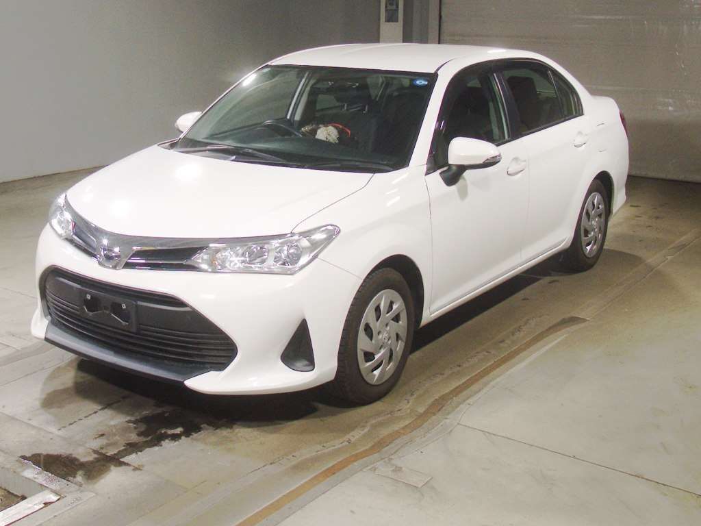 Japan Auction Vehicles 4 2021 Toyota Corolla Axio EX auction photo