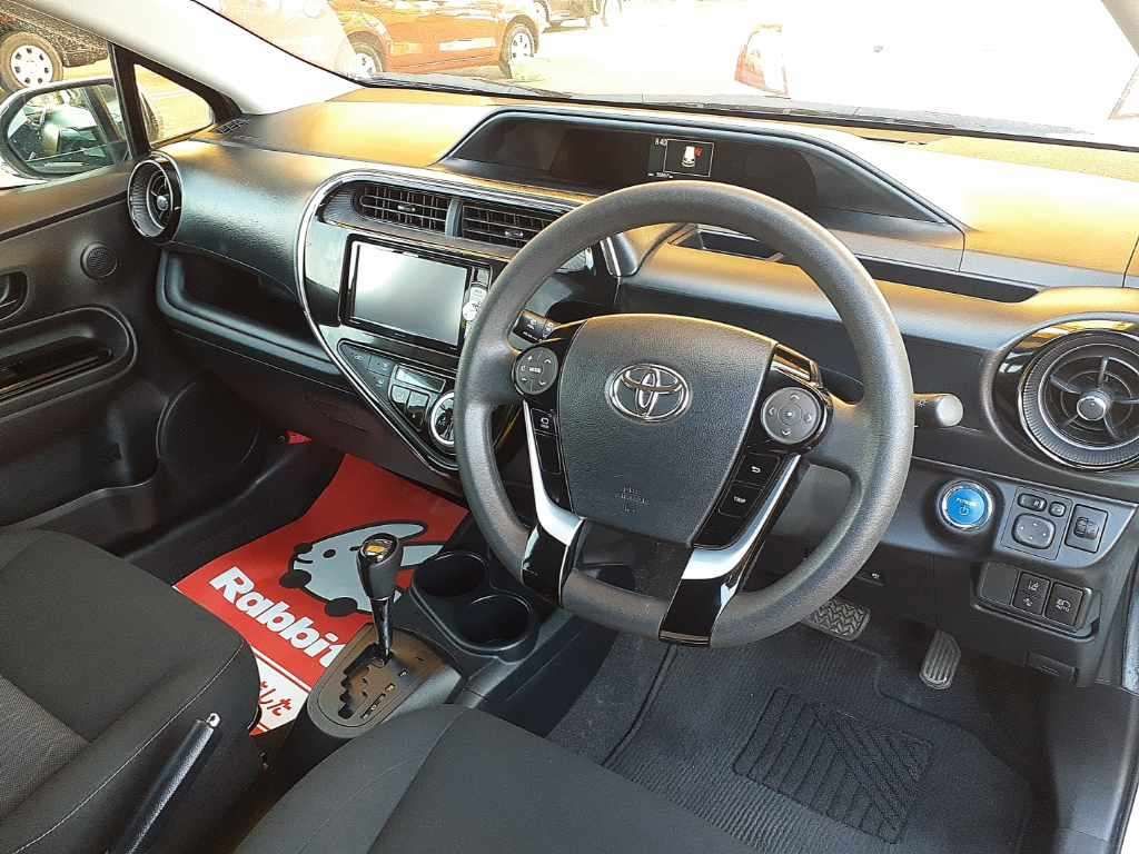 2021 Toyota Aqua S Style Black TSS auction photo 9