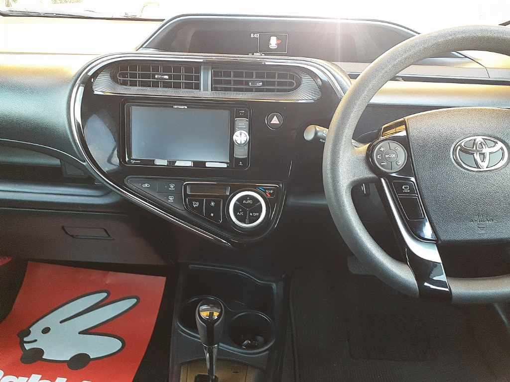 2021 Toyota Aqua S Style Black TSS auction photo 11