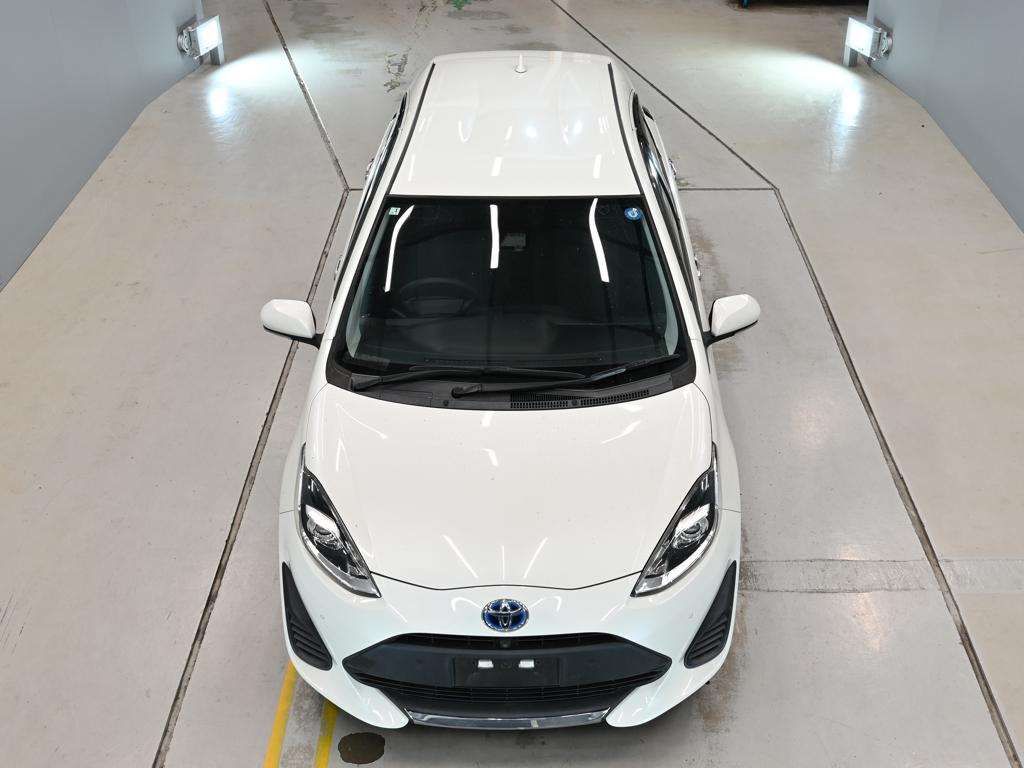 2021 Toyota Aqua S Style Black TSS auction photo 7