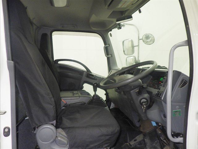 2021 Isuzu Forward dump auction photo 5