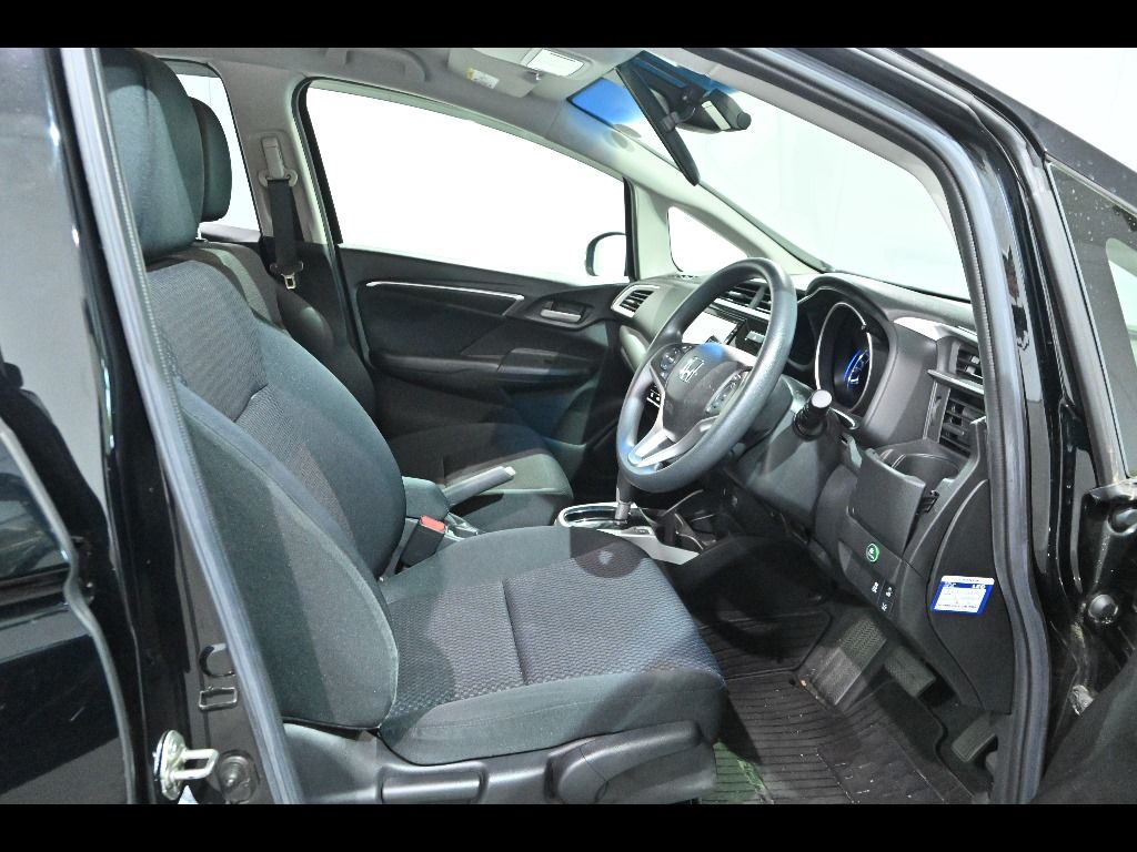 2019 Honda Fit 13G Lホンダセンシング auction photo 6