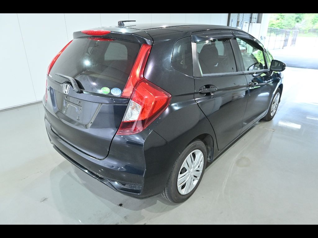 2019 Honda Fit 13G Lホンダセンシング auction photo 2