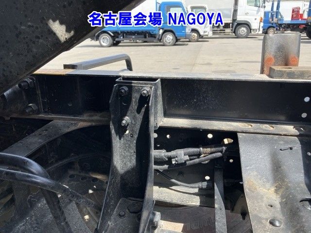 2006 Isuzu Forward ダンプ auction photo 13