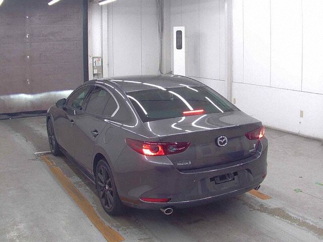 2021 Mazda 3セダン 15Sツーリング auction photo 2