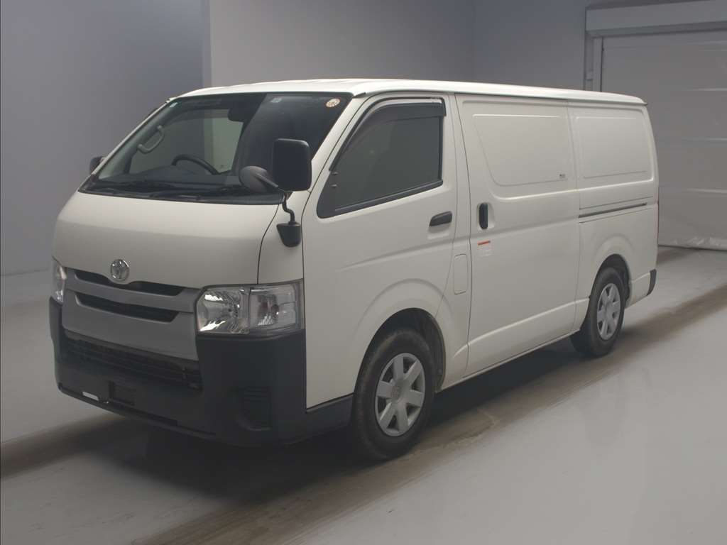 2020 Toyota Hiace レイゾウレイトウ Japan auction vehicle