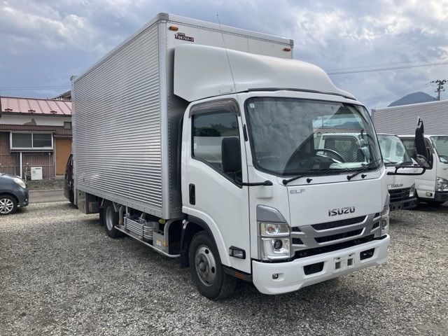 2023 Isuzu Elf Aluminum van lifter Japan auction vehicle