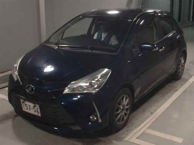 2019 Toyota Vitz F Safety Edition III auction photo 4